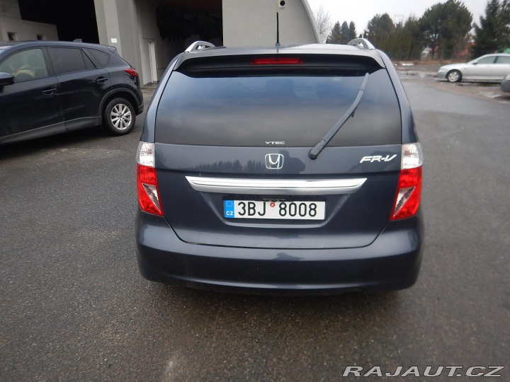 Honda FR-V 1.7i, KLIMA, 6 MÍST 2005