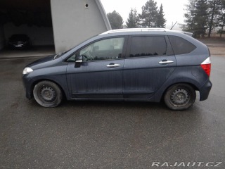 Honda FR-V 1.7i, KLIMA, 6 MÍST 2005