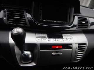 Honda FR-V 1.7i, KLIMA, 6 MÍST 2005