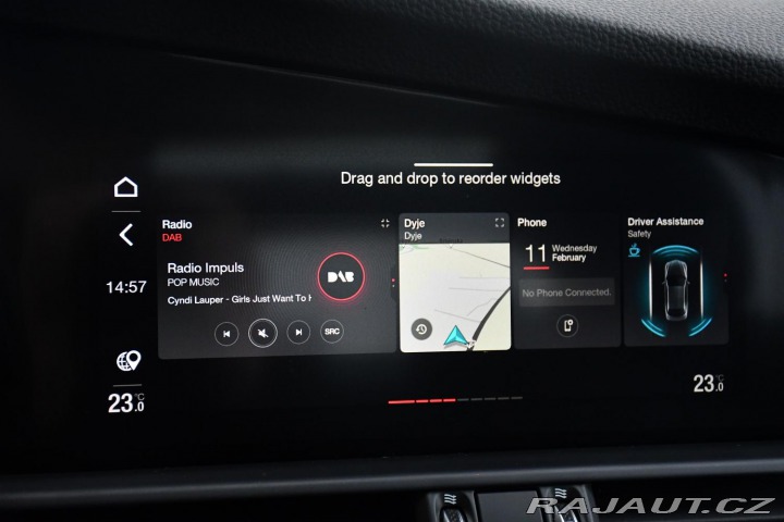 Alfa Romeo Giulia 2.0T VELOCE PANO AT8-Q4 2 2024