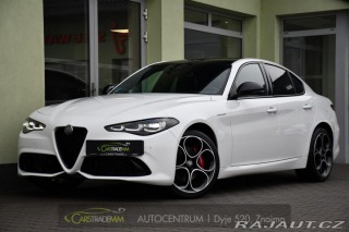 Alfa Romeo Giulia 2.0T VELOCE PANO AT8-Q4 2 2024