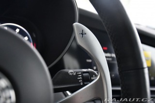 Alfa Romeo Giulia 2.0T VELOCE PANO AT8-Q4 2 2024