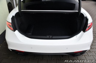 Alfa Romeo Giulia 2.0T VELOCE PANO AT8-Q4 2 2024