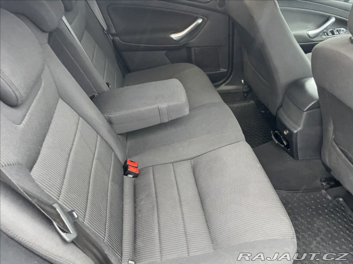 Ford Mondeo 2,0 TDCi 103kw LED Vyhř. 2012