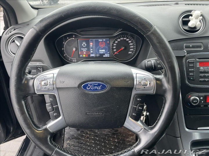 Ford Mondeo 2,0 TDCi 103kw LED Vyhř. 2012