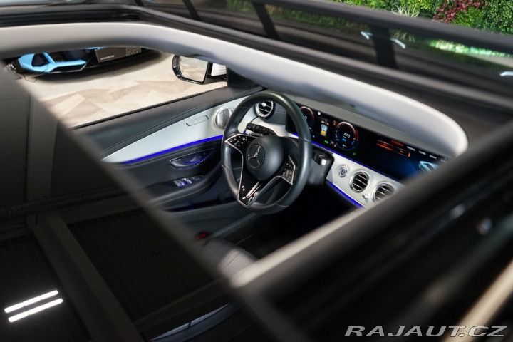 Mercedes-Benz E 300de*4M*EXCLUSIVE*PANO*B 2023