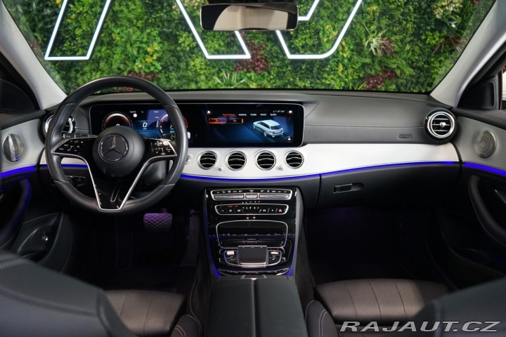 Mercedes-Benz E 300de*4M*EXCLUSIVE*PANO*B 2023