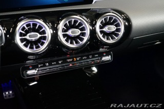 Mercedes-Benz CLA 180*AMG*KAMERA*LED*CZ 2020