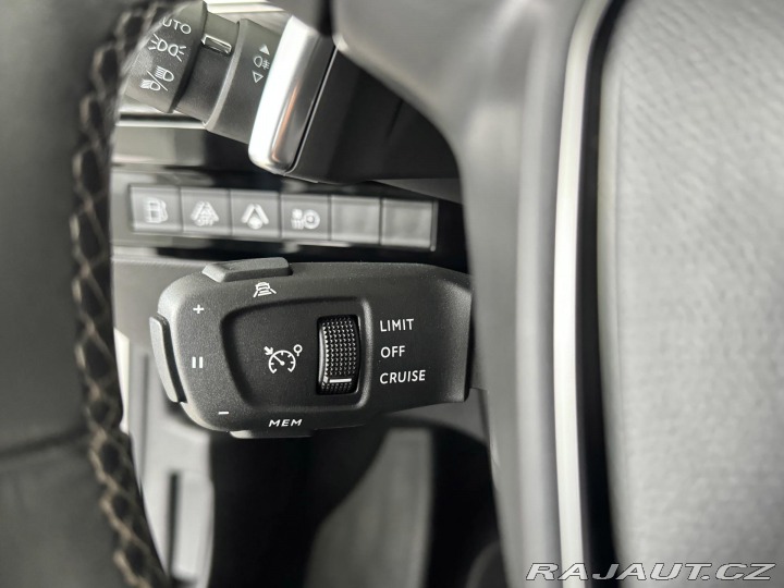 Peugeot 508 Hybrid 225*AT8*REZERVACE! 2022