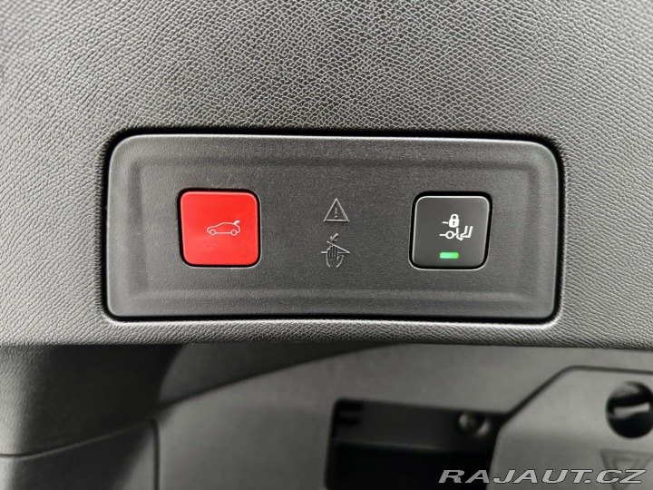 Peugeot 508 Hybrid 225*AT8*REZERVACE! 2022
