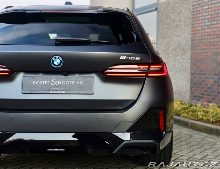BMW 5 Touring  550e  xDrive M S 2025