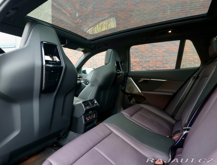 BMW 5 Touring  550e  xDrive M S 2025