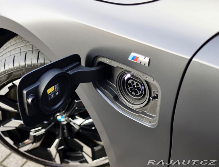 BMW 5 Touring  550e  xDrive M S 2025