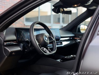 BMW 5 Touring  550e  xDrive M S 2025