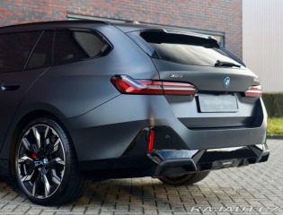 BMW 5 Touring  550e  xDrive M S 2025