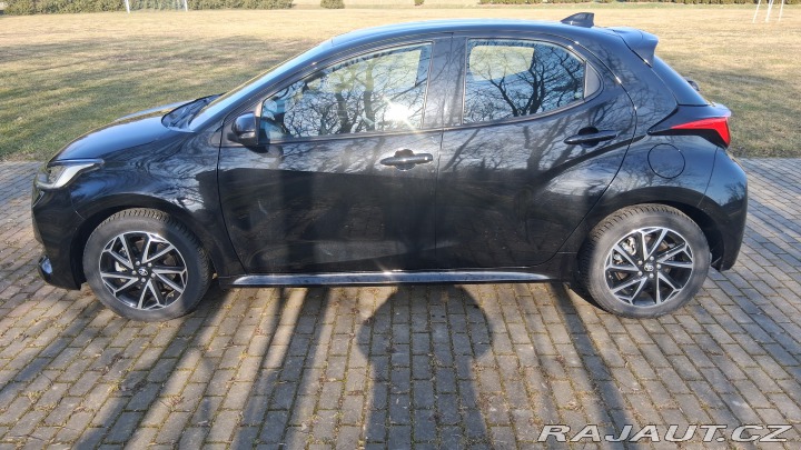 Toyota Yaris 1.5HYBRID 2023