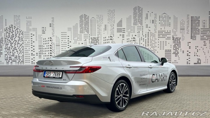 Toyota Camry 2,5 Hybrid CVT Prestige 2025