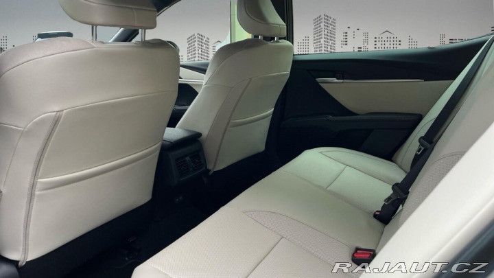 Toyota Camry 2,5 Hybrid CVT Prestige 2025