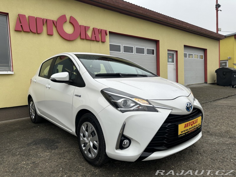Toyota Yaris 1.5 Hybrid 74kW/1MAJ/77ti