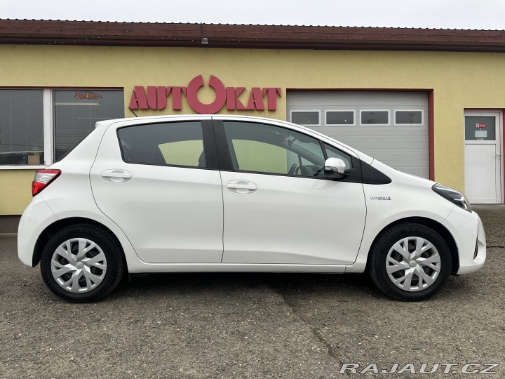 Toyota Yaris 1.5 Hybrid 74kW/1MAJ/77ti 2019