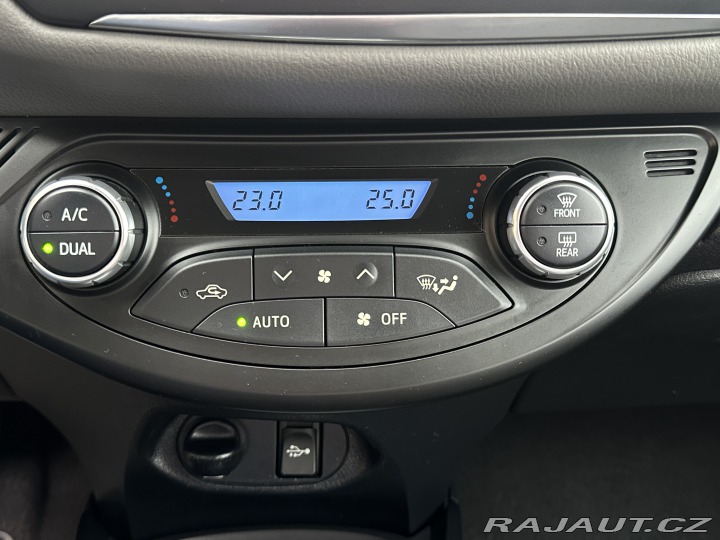 Toyota Yaris 1.5 Hybrid 74kW/1MAJ/77ti 2019