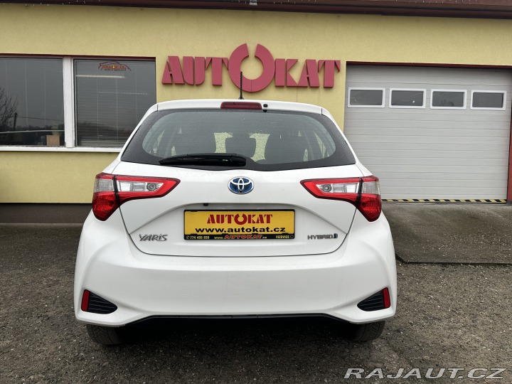 Toyota Yaris 1.5 Hybrid 74kW/1MAJ/77ti 2019