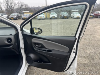 Toyota Yaris 1.5 Hybrid 74kW/1MAJ/77ti 2019