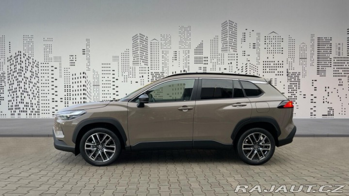 Toyota Corolla Cross 1,8 Hybrid e-CVT Style 2025