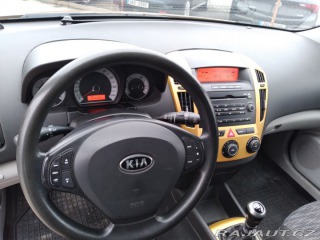 Kia Ceed 1.4 16V KLIMA,ČR 2007