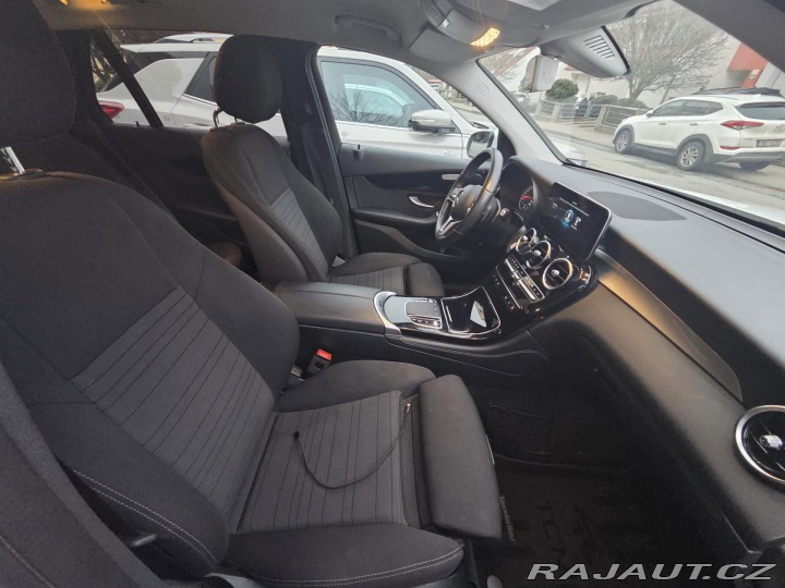 Mercedes-Benz GLC 220 D 4 MATIC ČR 1.MAJITE 2020