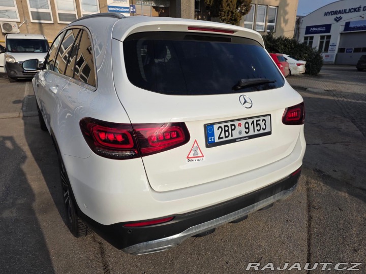 Mercedes-Benz GLC 220 D 4 MATIC ČR 1.MAJITE 2020