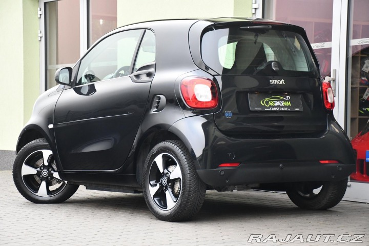 Smart Fortwo FORTWO COUPE Zadáno 2021
