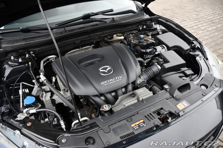 Mazda 3 1.5SKYACTIV-G REZERVACE 2016