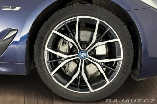 BMW 5 545e xDrive 2022