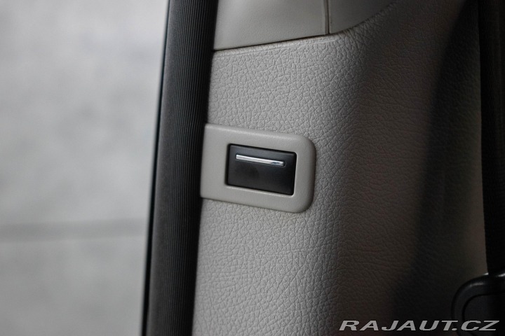 Mercedes-Benz Vito 119CDI 4x4*TAŽNÉ*8.MÍST*D 2019