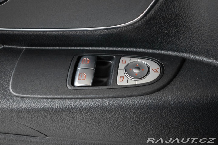 Mercedes-Benz Vito 119CDI 4x4*TAŽNÉ*8.MÍST*D 2019