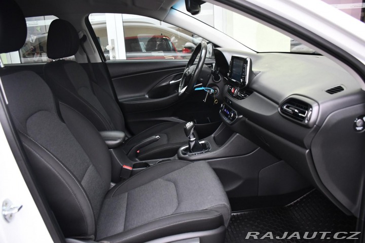 Hyundai i30 1.6CRDi SMART CARPLAY KAM 2021
