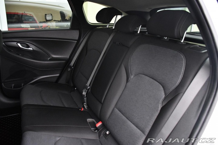 Hyundai i30 1.6CRDi SMART CARPLAY KAM 2021