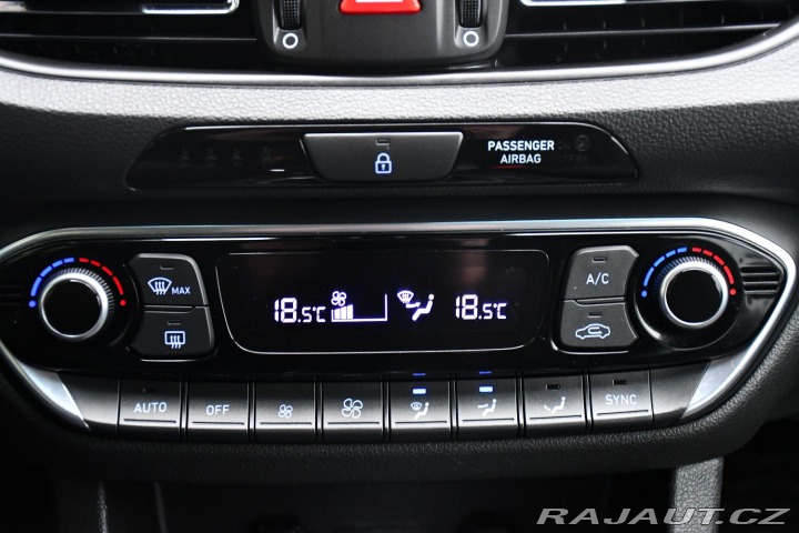 Hyundai i30 1.6CRDi SMART CARPLAY KAM 2021