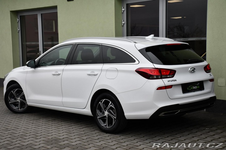 Hyundai i30 1.6CRDi SMART CARPLAY KAM 2021