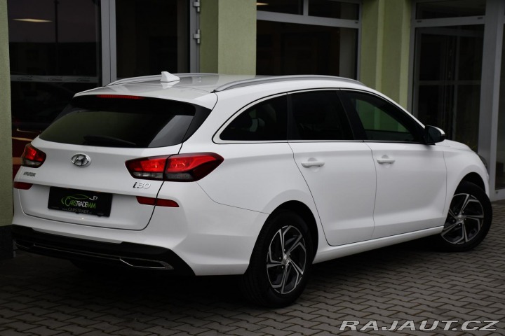 Hyundai i30 1.6CRDi SMART CARPLAY KAM 2021