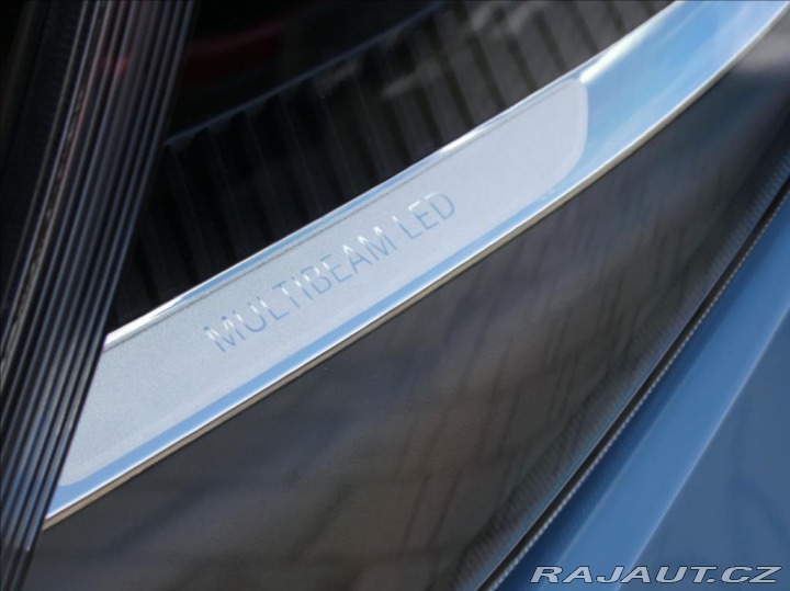 Mercedes-Benz V 2,0 300d,XL,Exclu,4M,Air- 2026