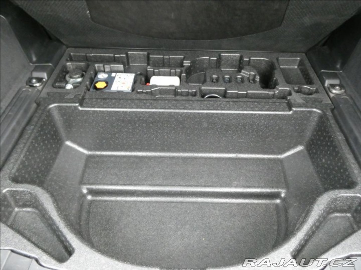 Land Rover Discovery Sport 2,0 P200 SE,1.Maj, ČR, DP 2023