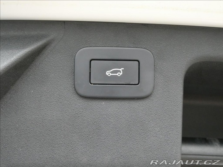 Land Rover Discovery Sport 2,0 P200 SE,1.Maj, ČR, DP 2023