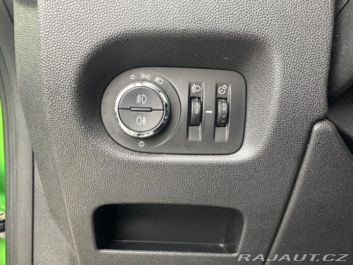 Opel Corsa 1.4i, 74KW, 111 EDITION 2013