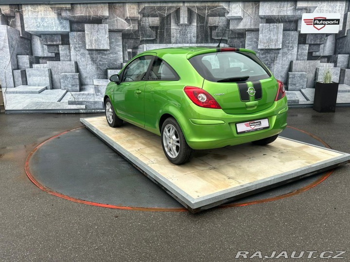 Opel Corsa 1.4i, 74KW, 111 EDITION 2013