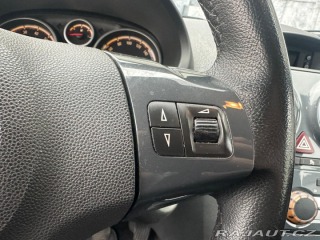 Opel Corsa 1.4i, 74KW, VYHŘ. SEDADLA 2013
