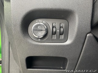 Opel Corsa 1.4i, 74KW, VYHŘ. SEDADLA 2013