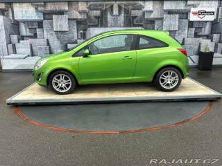 Opel Corsa 1.4i, 74KW, VYHŘ. SEDADLA 2013