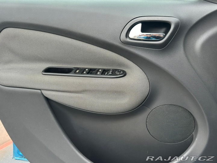 Citroën C3 Aircross 1.4i, 70KW, VELKÝ SERVIS 2011